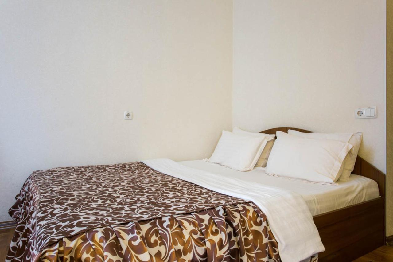 Excellent Studio Apartment In The Center - Kravtsova Lane 13B Kharkiv Bagian luar foto