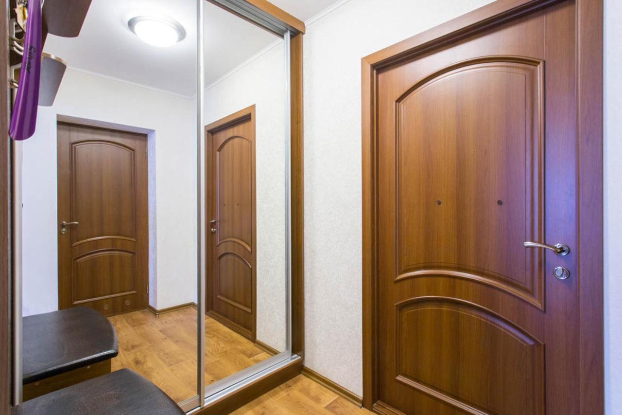 Excellent Studio Apartment In The Center - Kravtsova Lane 13B Kharkiv Bagian luar foto
