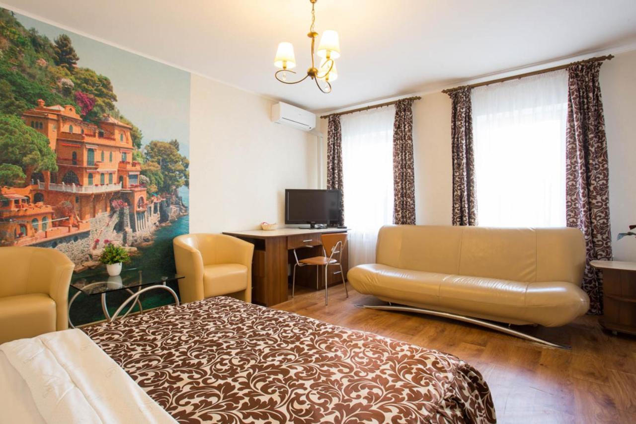 Excellent Studio Apartment In The Center - Kravtsova Lane 13B Kharkiv Bagian luar foto