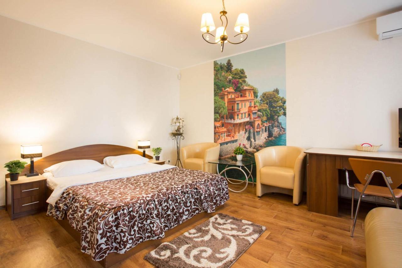 Excellent Studio Apartment In The Center - Kravtsova Lane 13B Kharkiv Bagian luar foto