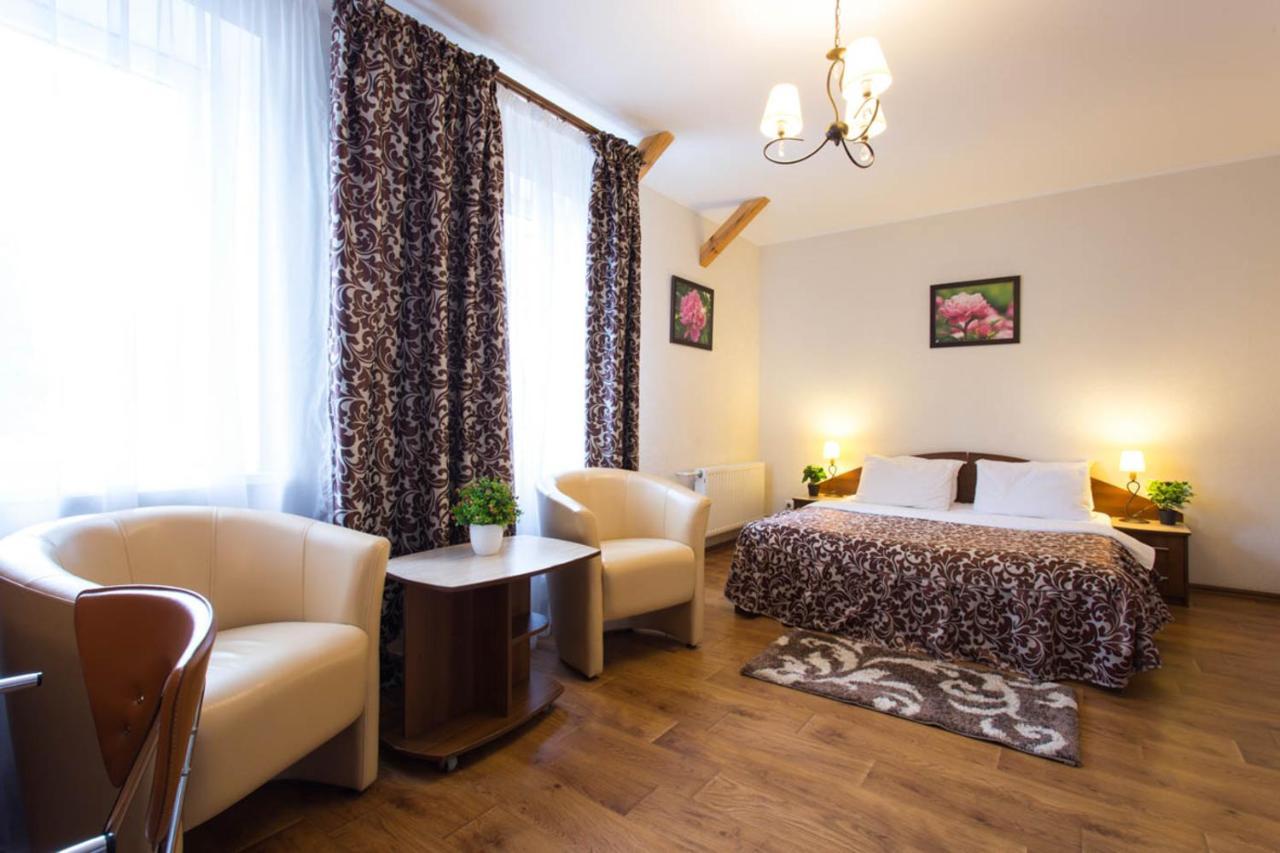 Excellent Studio Apartment In The Center - Kravtsova Lane 13B Kharkiv Bagian luar foto