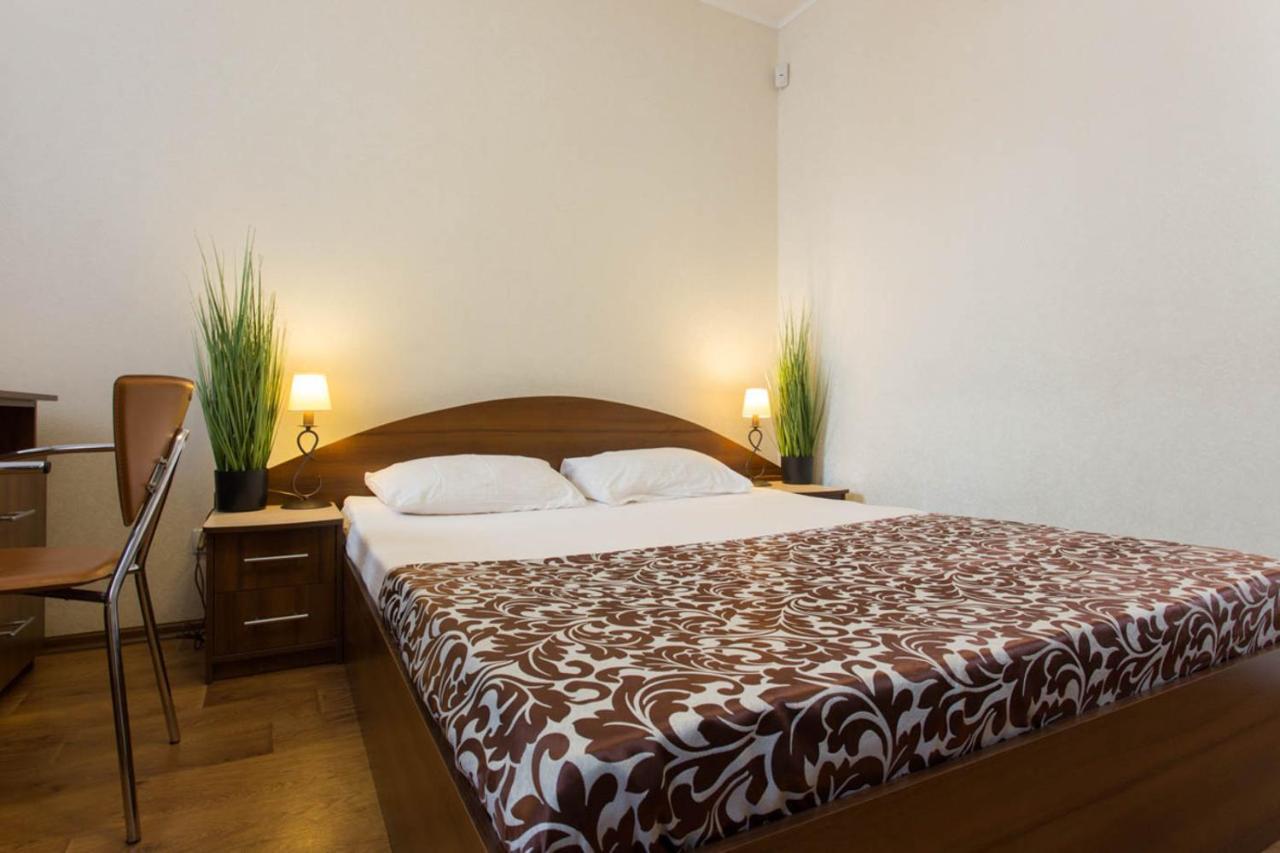 Excellent Studio Apartment In The Center - Kravtsova Lane 13B Kharkiv Bagian luar foto