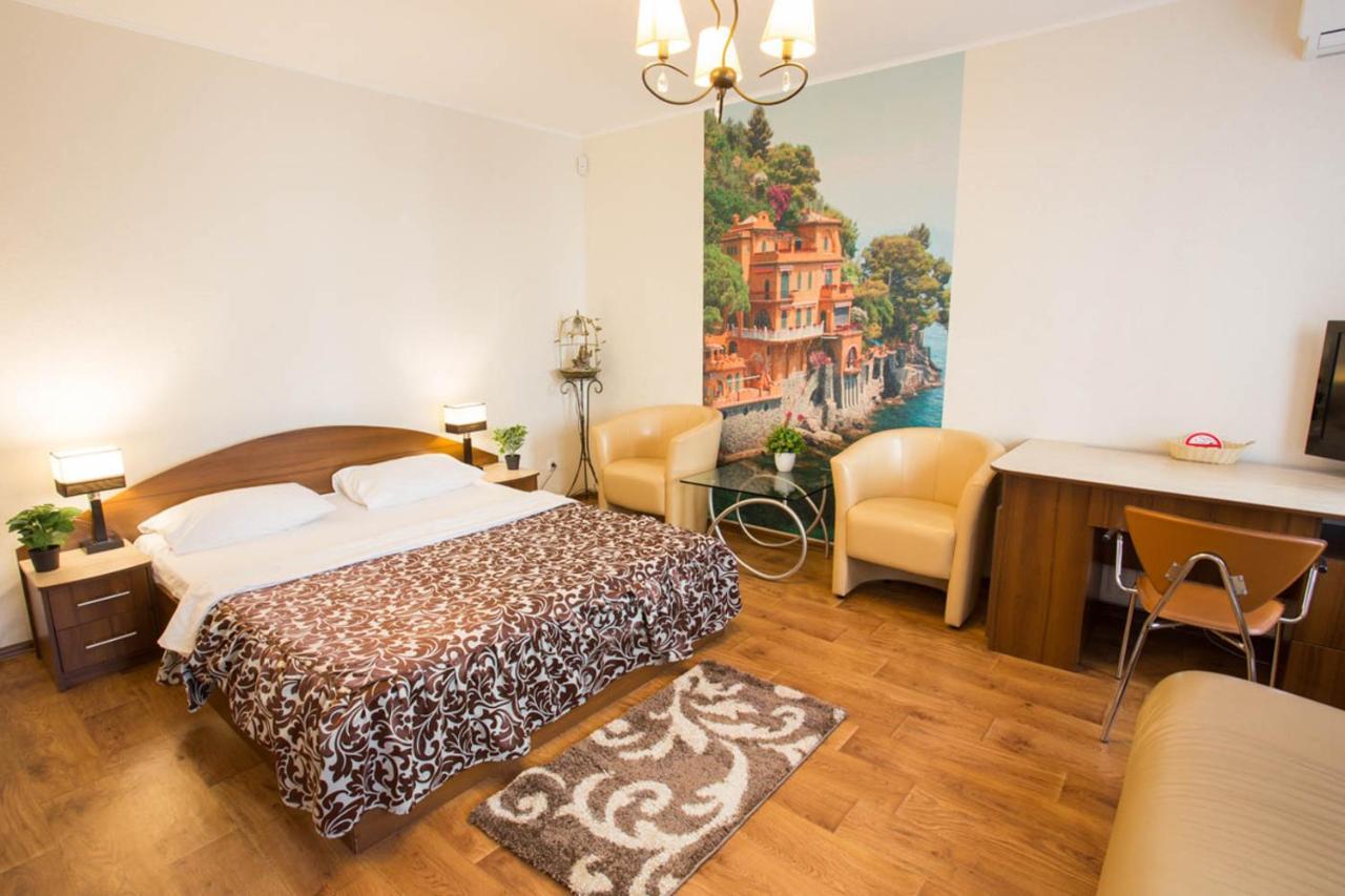 Excellent Studio Apartment In The Center - Kravtsova Lane 13B Kharkiv Bagian luar foto