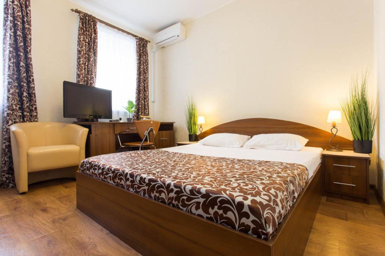 Excellent Studio Apartment In The Center - Kravtsova Lane 13B Kharkiv Bagian luar foto