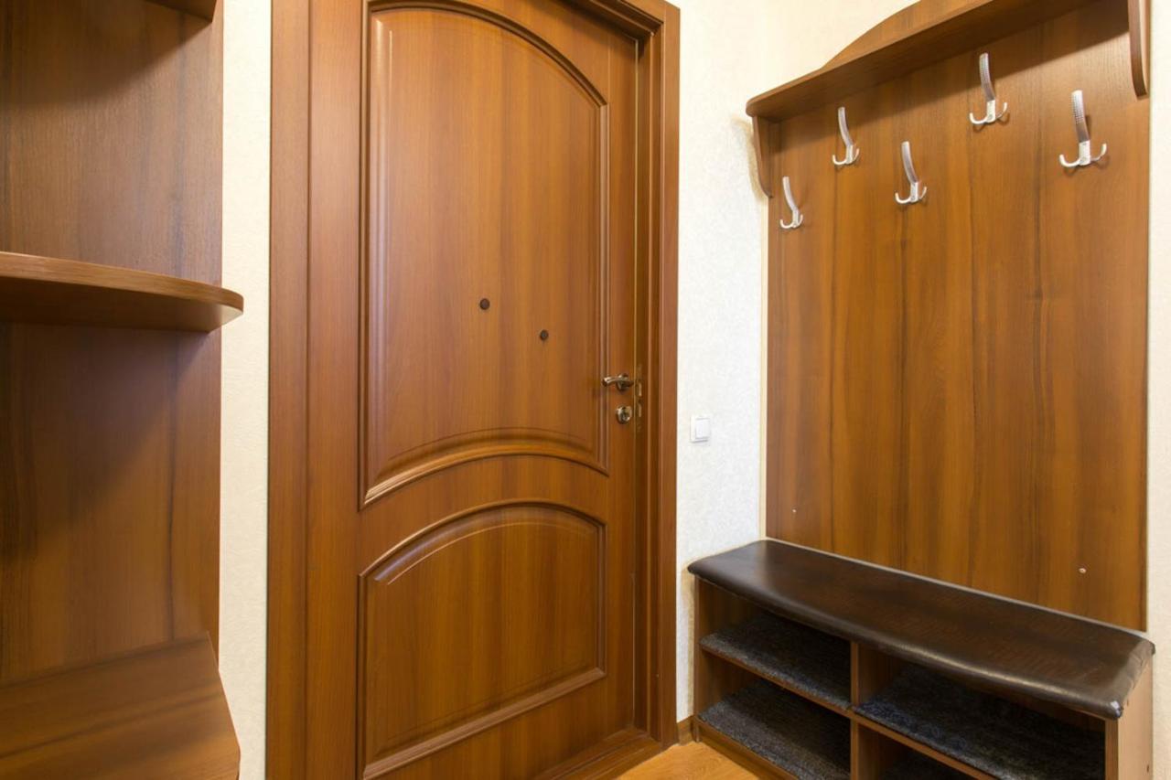 Excellent Studio Apartment In The Center - Kravtsova Lane 13B Kharkiv Bagian luar foto